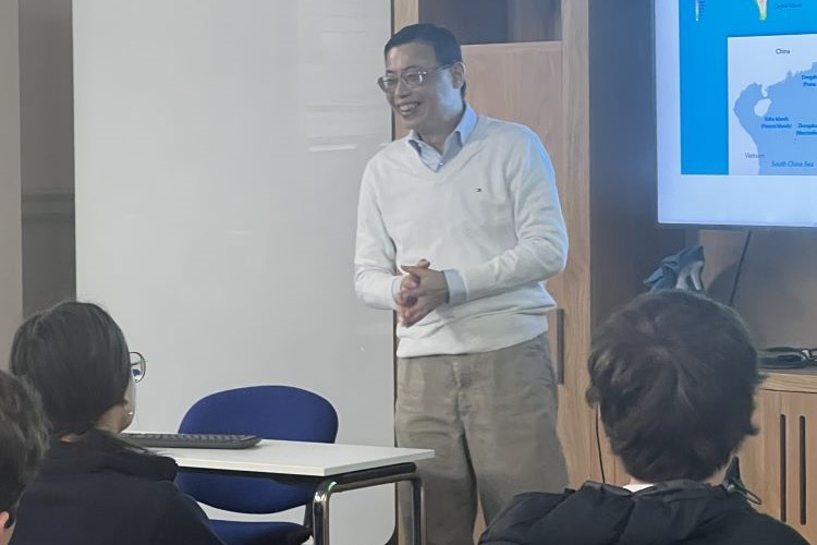 Language as a Tool, Diplomacy as a System: Rethinking Career Pathways for Modern Language Graduates